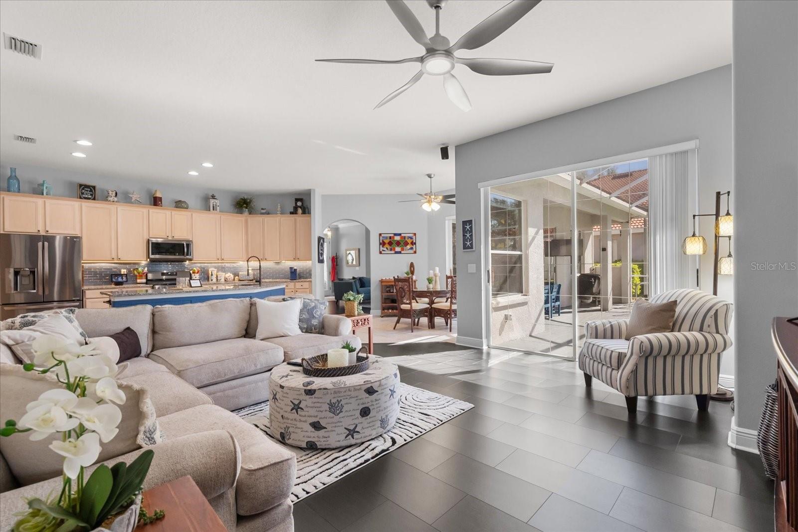10207 Arbor Side, Tampa, FL 33647