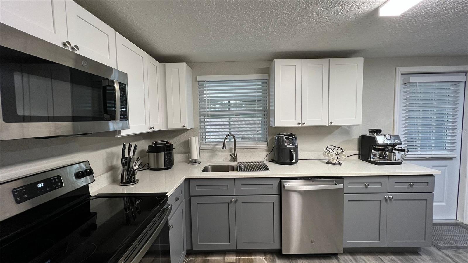 2705 Gardner, Holiday, FL 34691