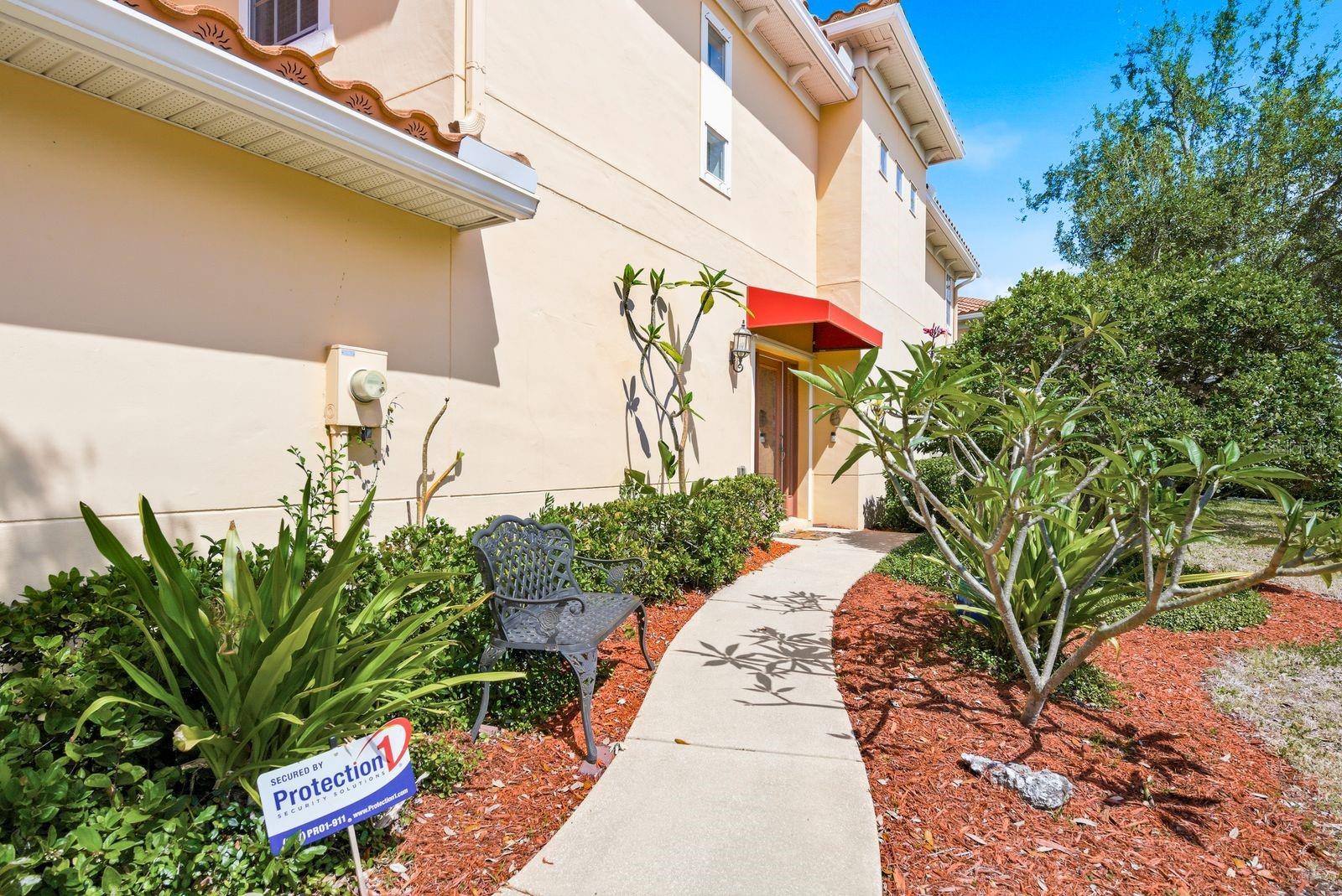 208 Valencia, St Petersburg, FL 33716