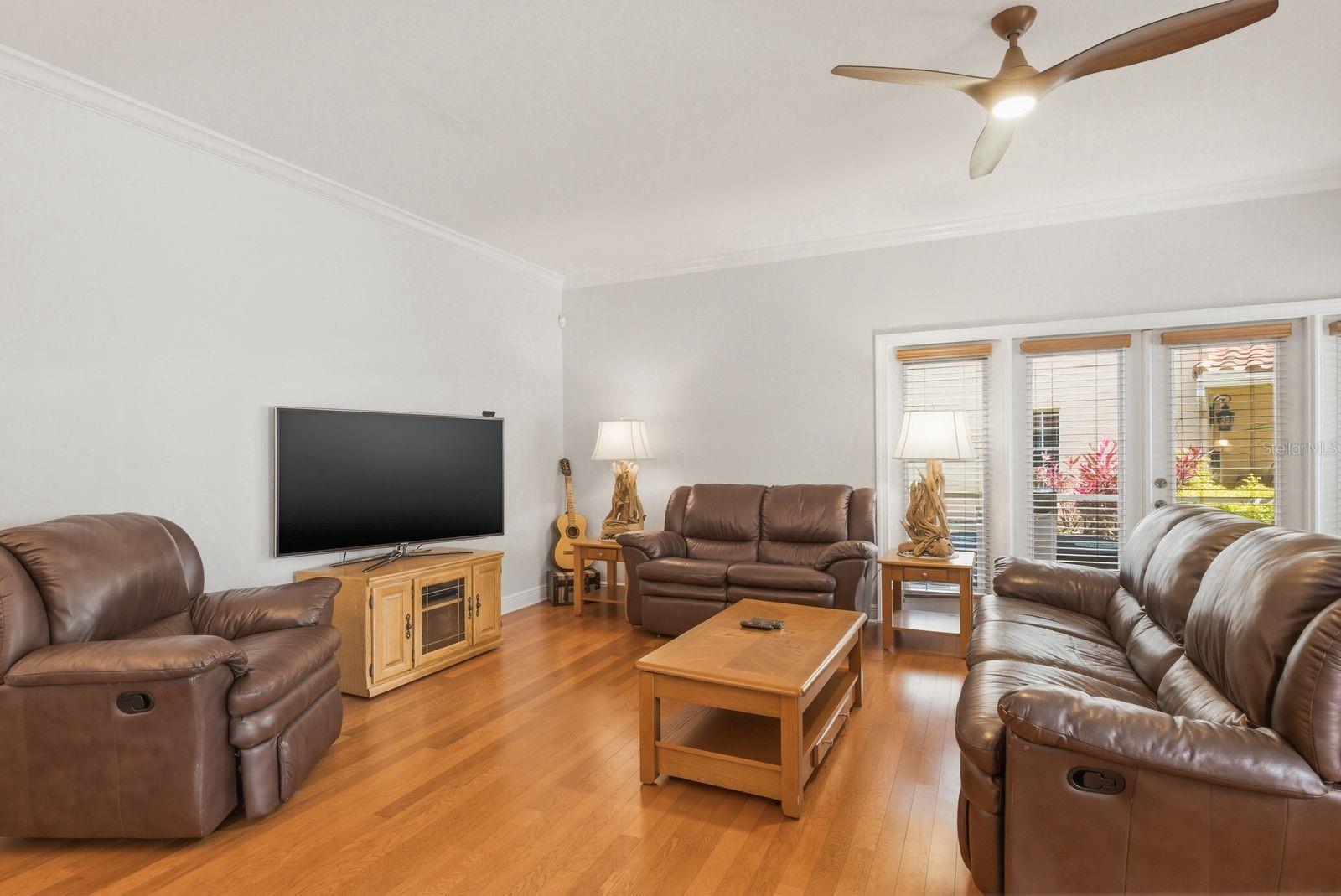 208 Valencia, St Petersburg, FL 33716