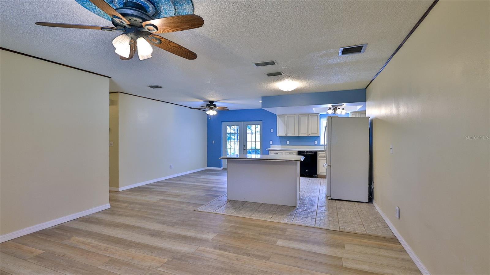 1915 Umbrella Tree, Edgewater, FL 32141