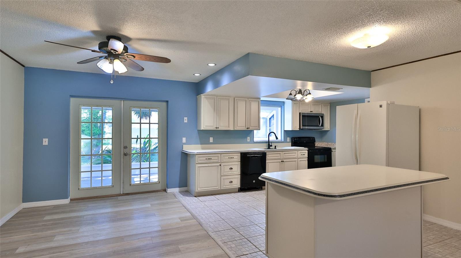 1915 Umbrella Tree, Edgewater, FL 32141