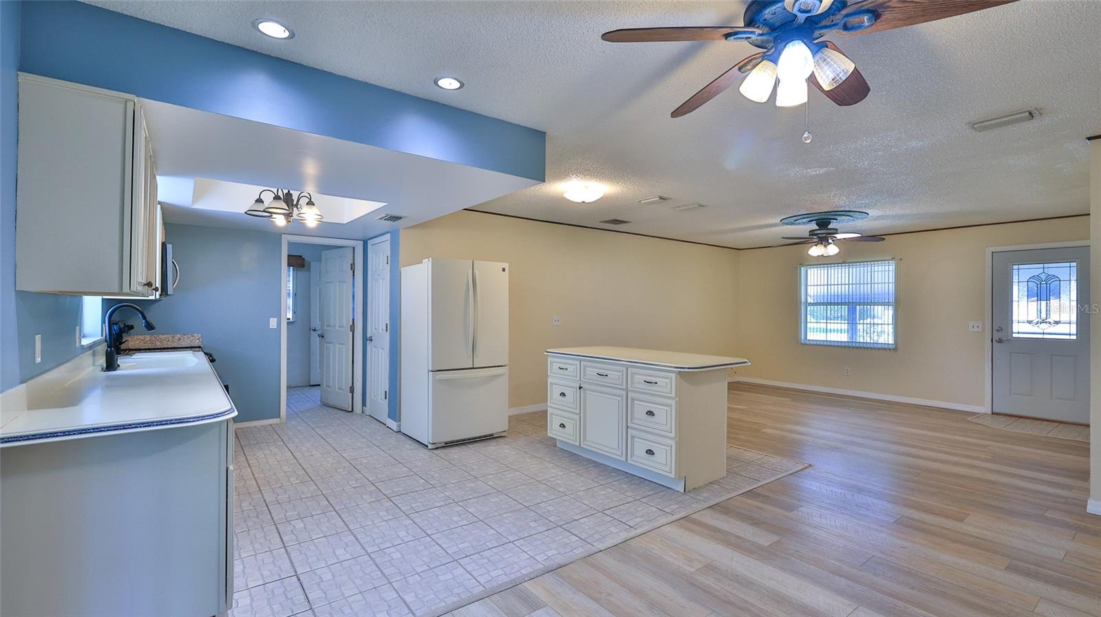 1915 Umbrella Tree, Edgewater, FL 32141
