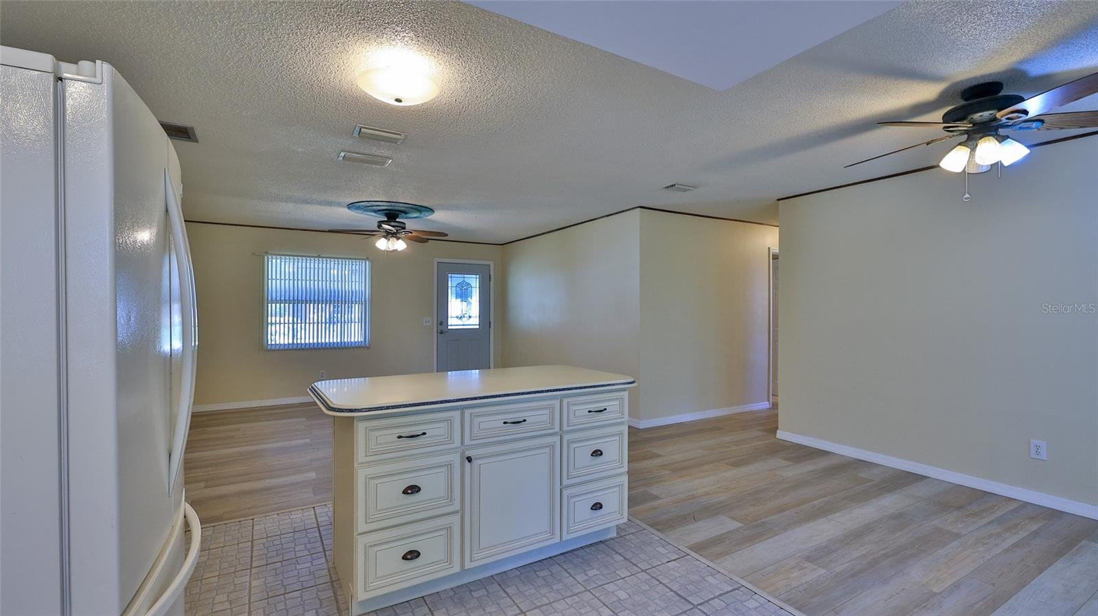 1915 Umbrella Tree, Edgewater, FL 32141