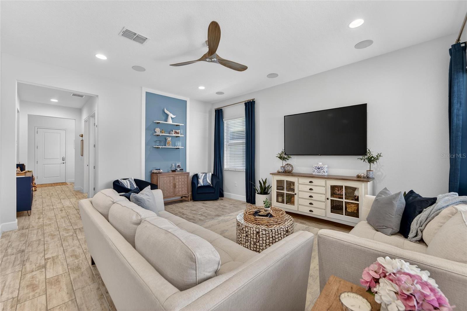 813 Winterside, Apollo Beach, FL 33572