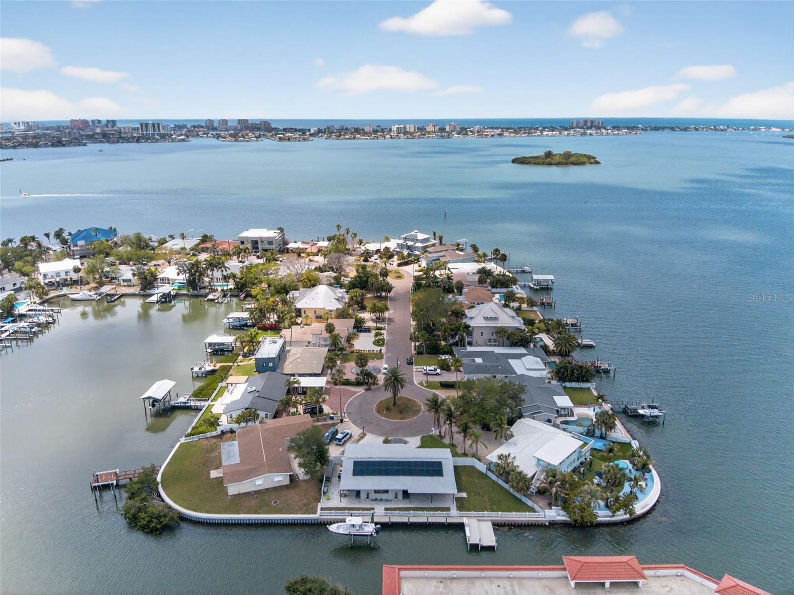 1866 Venetian Point, Clearwater, FL 33755
