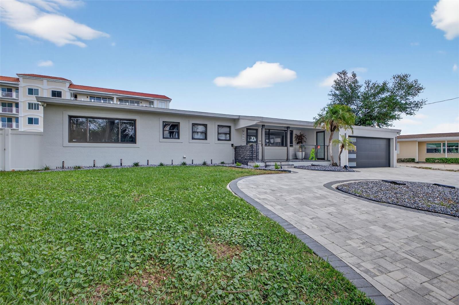 1866 Venetian Point, Clearwater, FL 33755