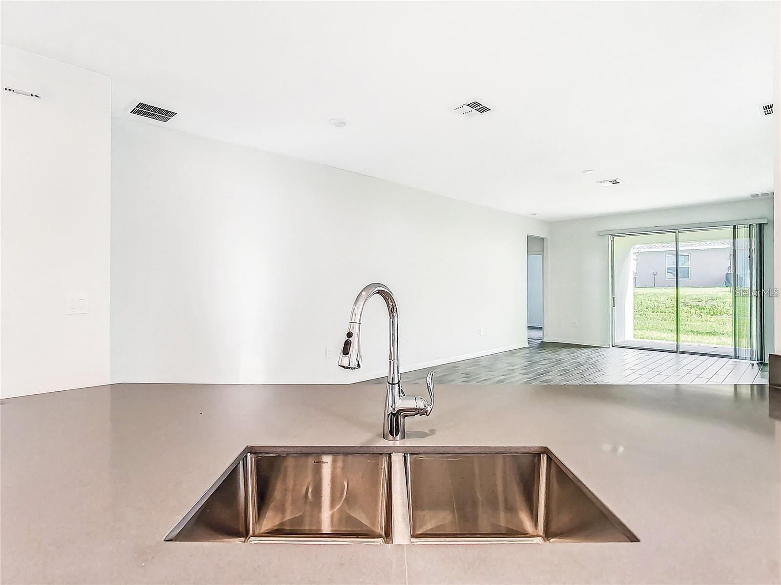 664 Tanaro, Haines City, FL 33844
