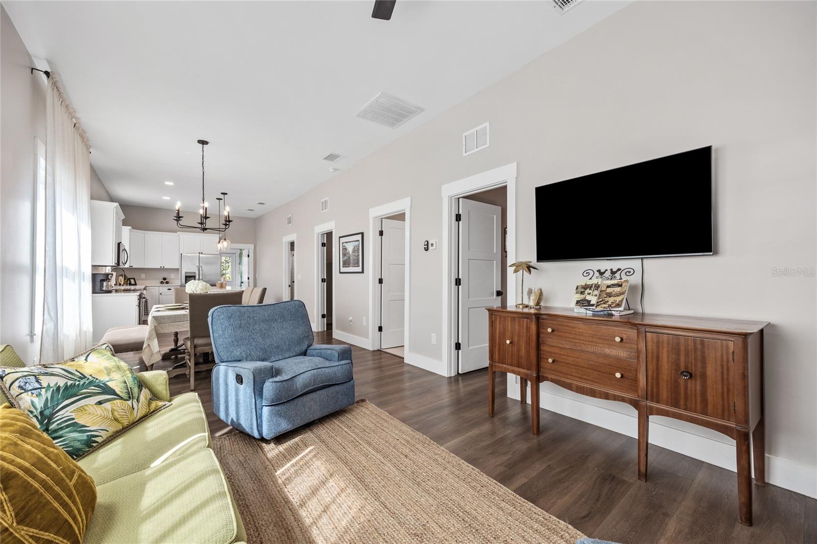 3002 16th, Tampa, FL 33605