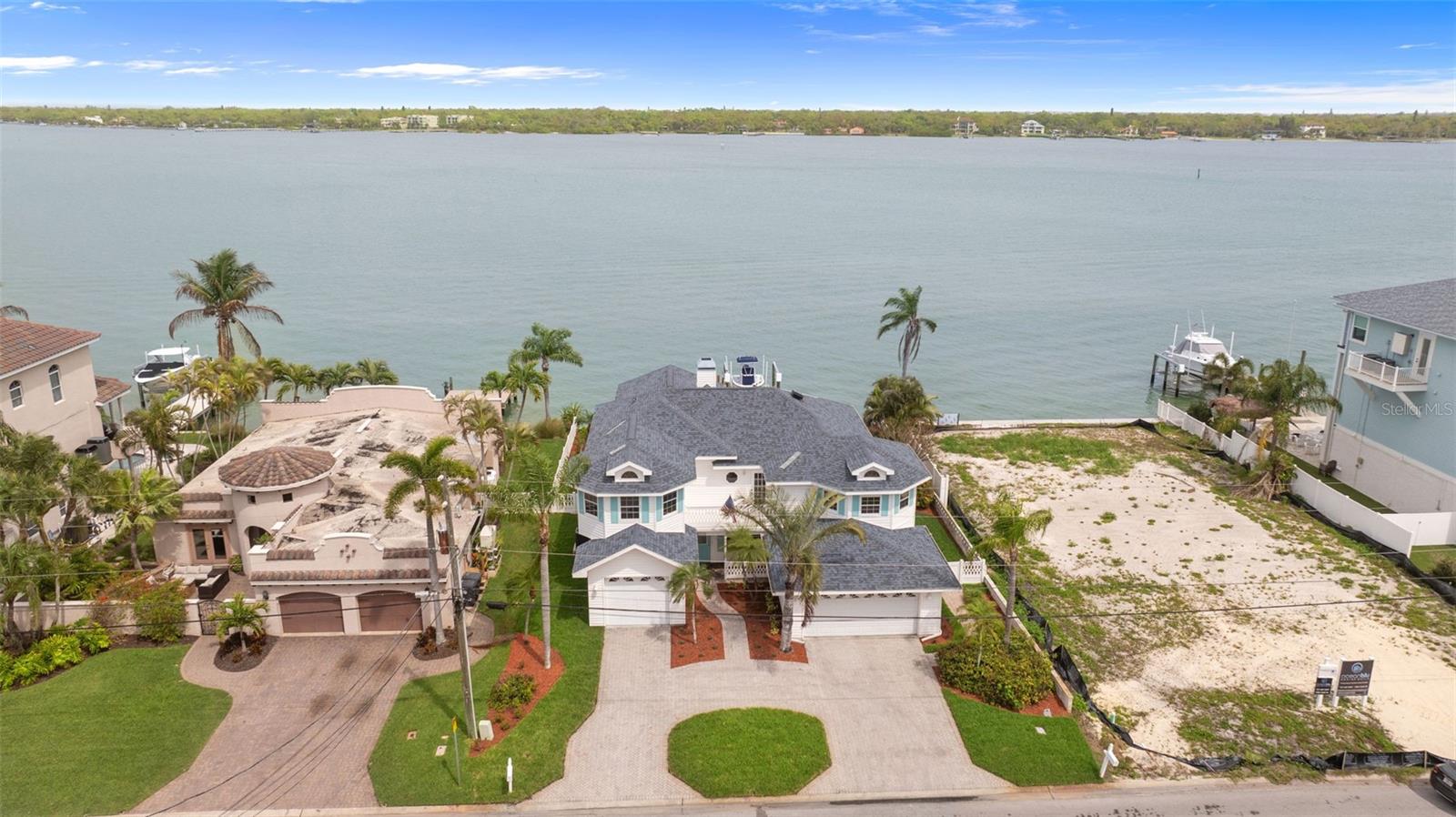 11445 9th, Treasure Island, FL 33706