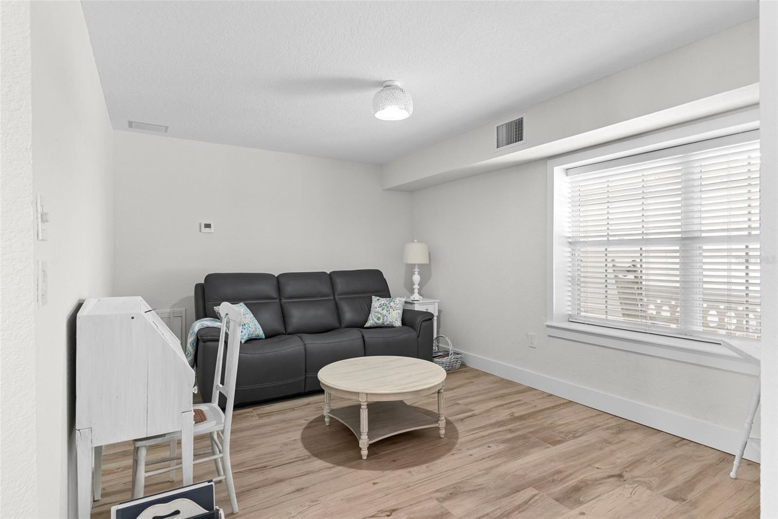 11445 9th, Treasure Island, FL 33706
