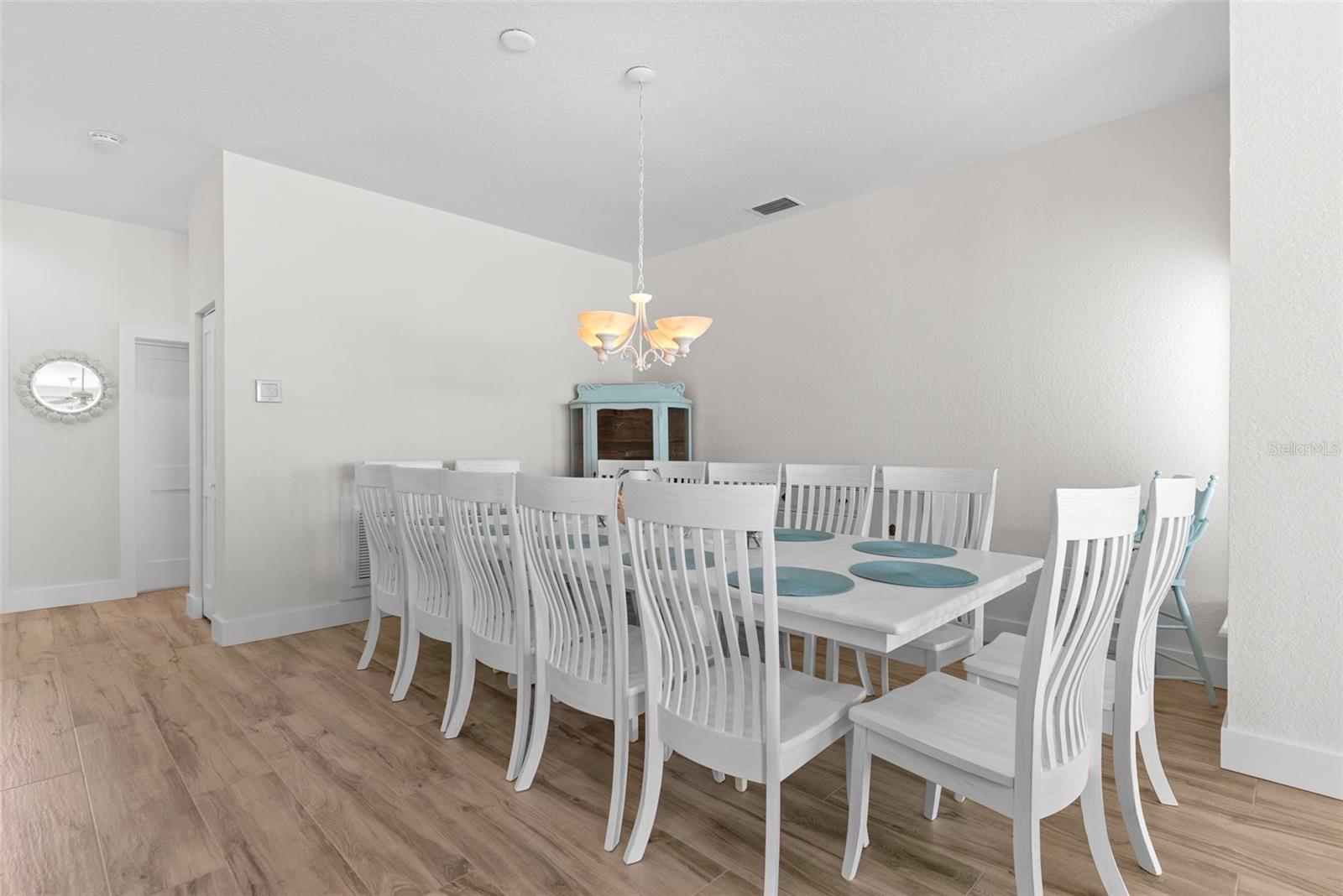 11445 9th, Treasure Island, FL 33706