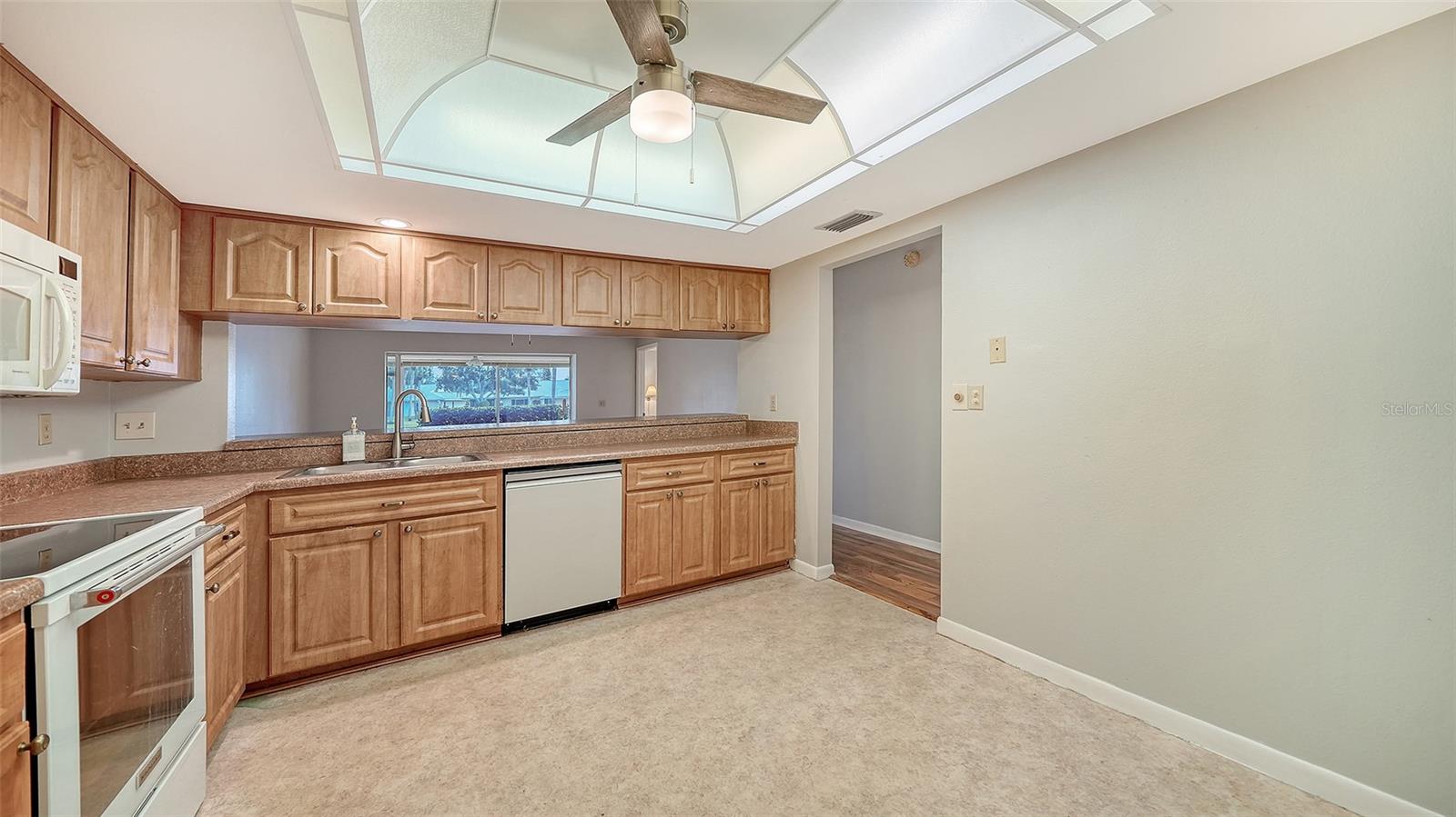 4103 Center Gate Unit 2, Sarasota, FL 34233
