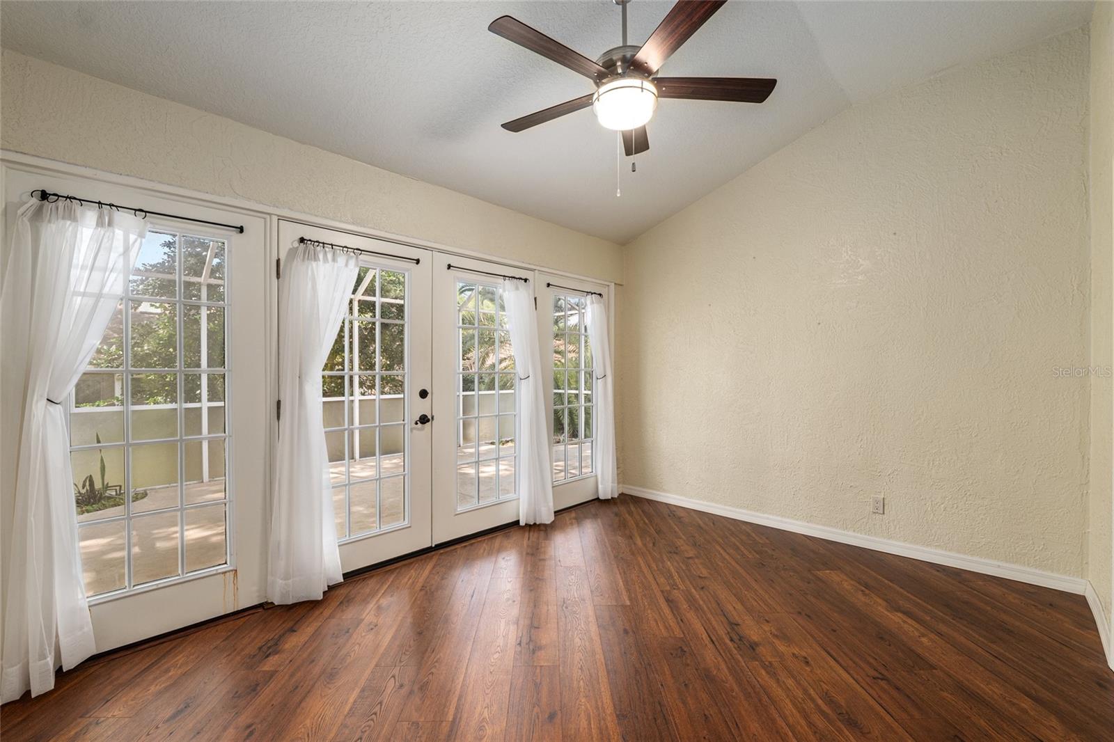 110 Chula Vista, Lady Lake, FL 32159