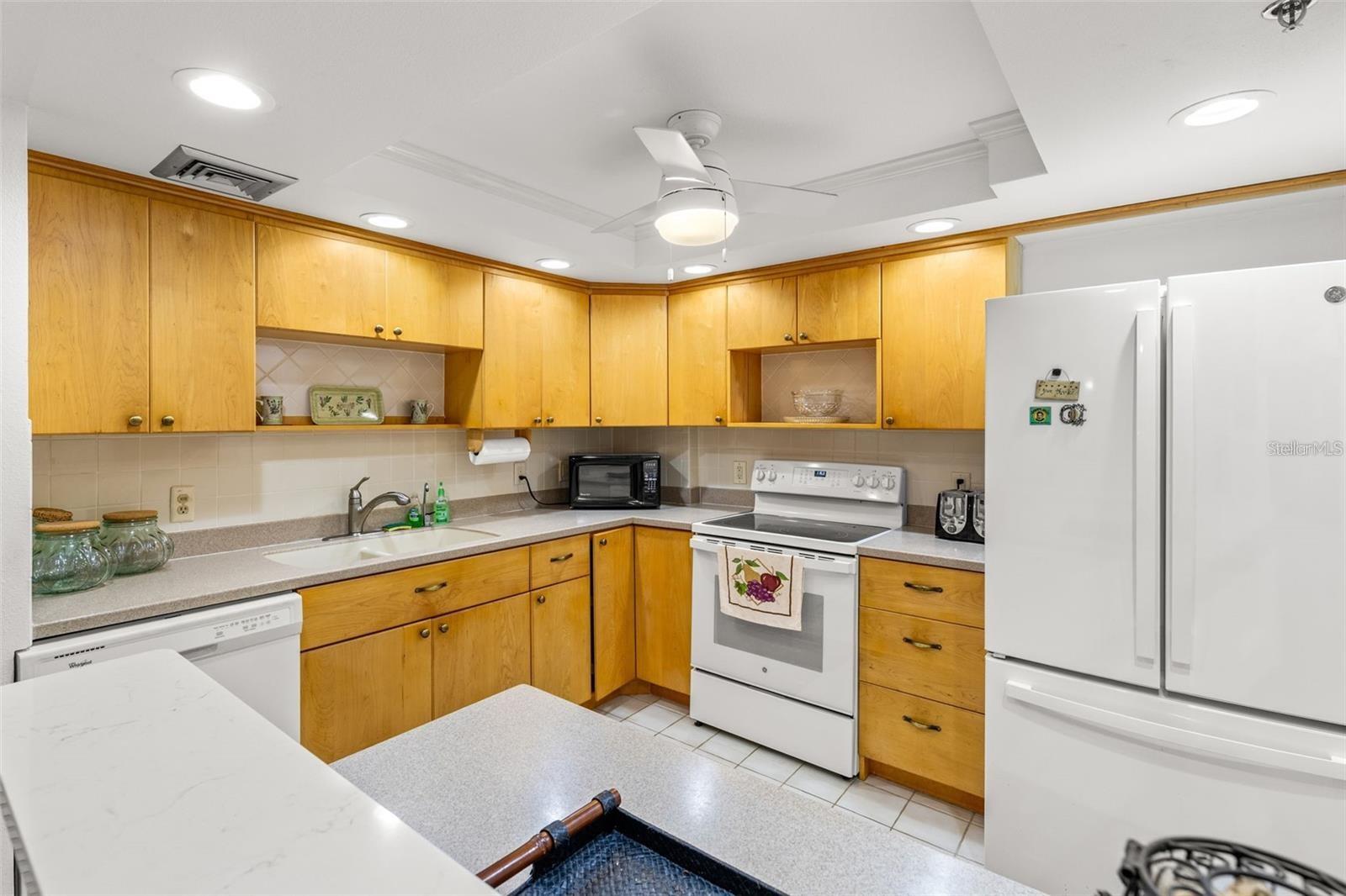 1 Key Capri Unit 104-East, Treasure Island, FL 33706