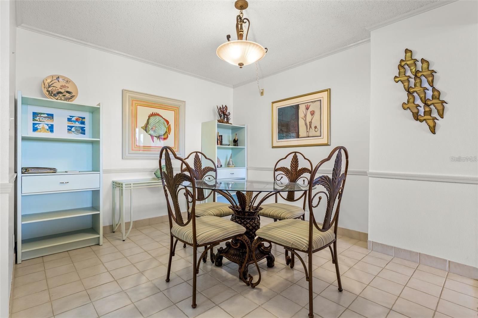 1 Key Capri Unit 104-East, Treasure Island, FL 33706