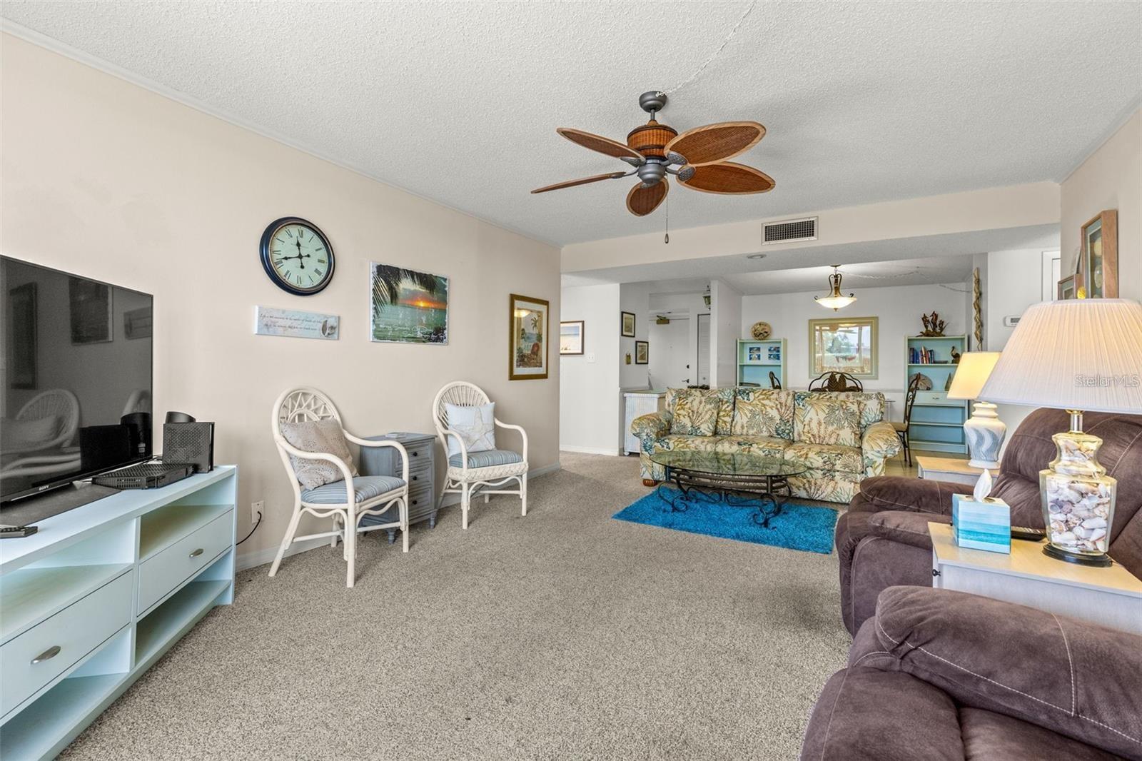 1 Key Capri Unit 104-East, Treasure Island, FL 33706