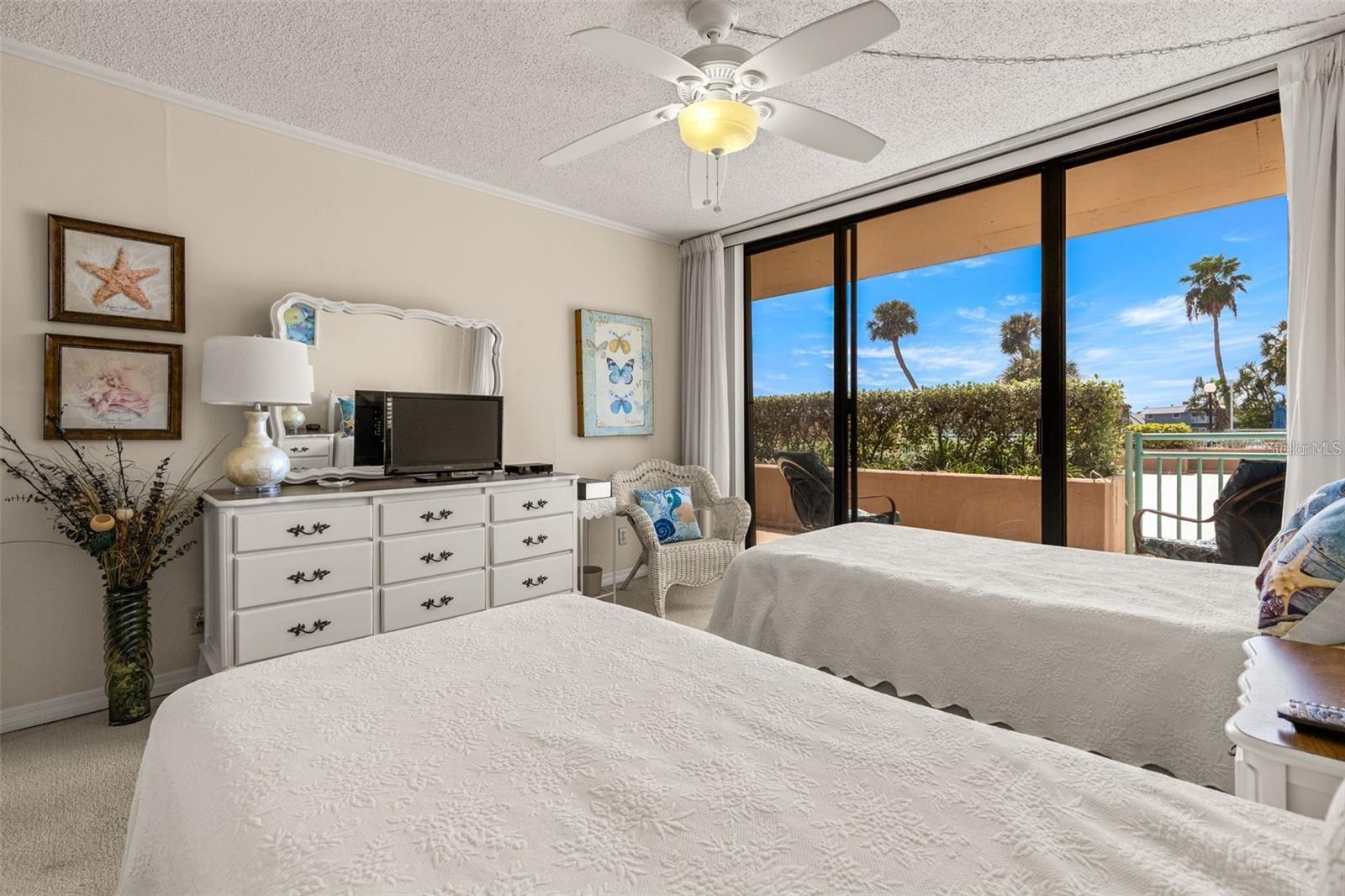 1 Key Capri Unit 104-East, Treasure Island, FL 33706