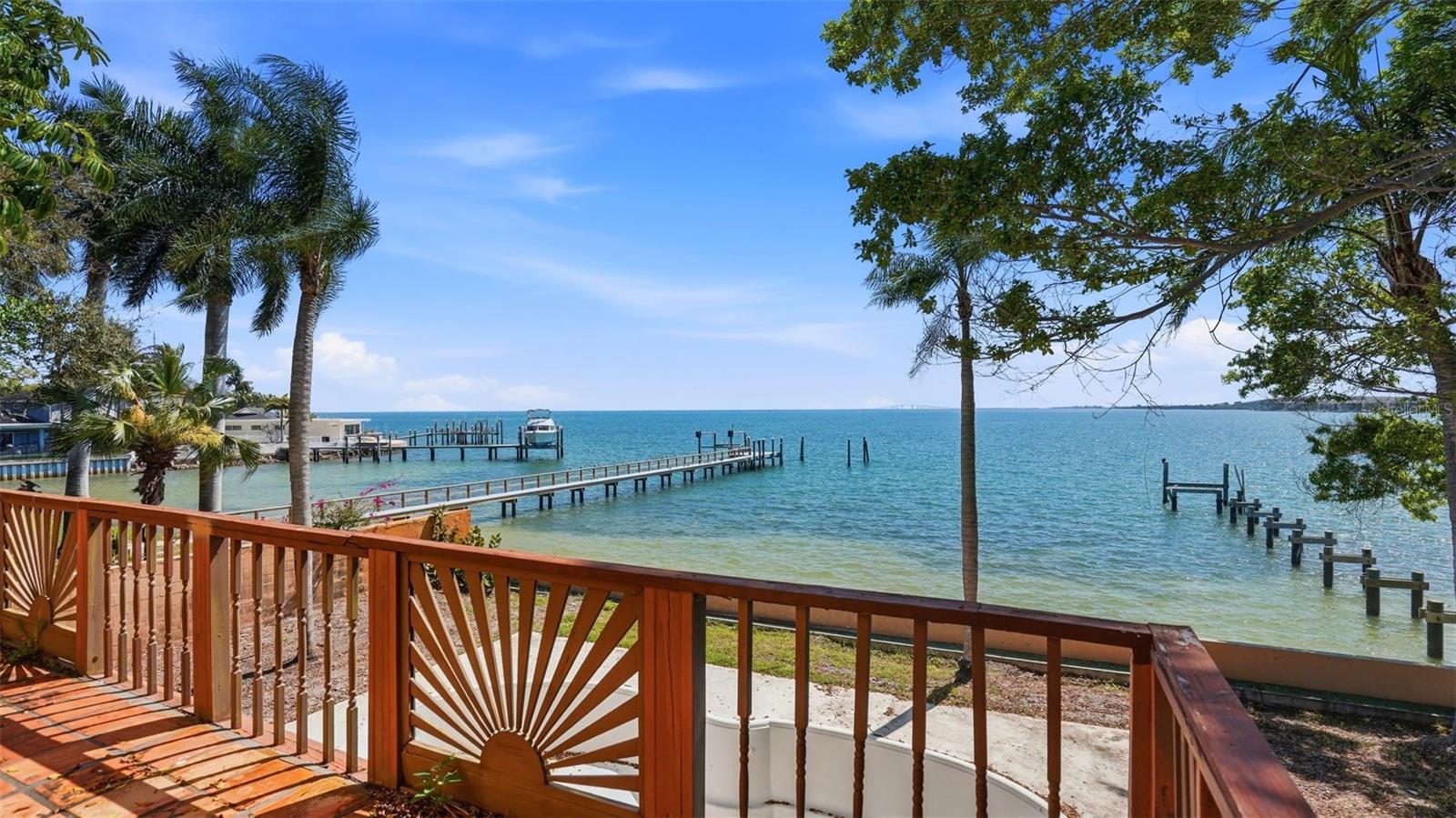 6754 31st, St Petersburg, FL 33712