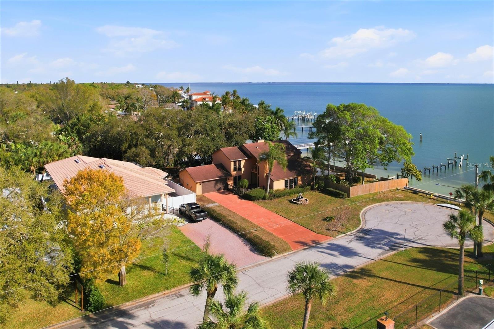 6754 31st, St Petersburg, FL 33712