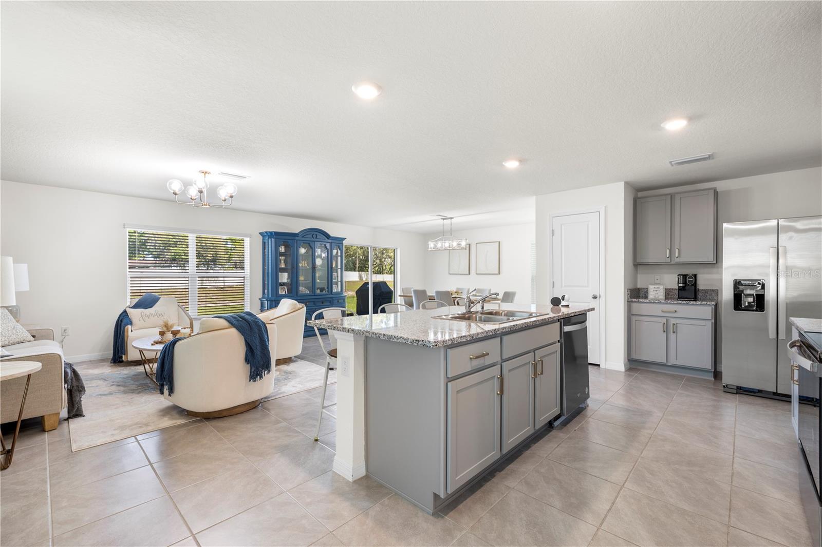 37247 Kings Crown, Zephyrhills, FL 33541