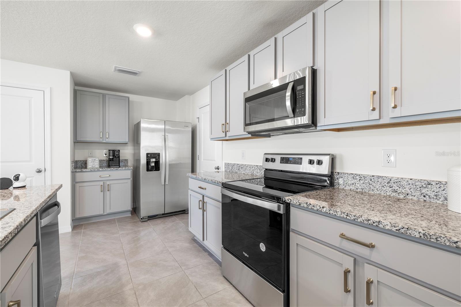 37247 Kings Crown, Zephyrhills, FL 33541