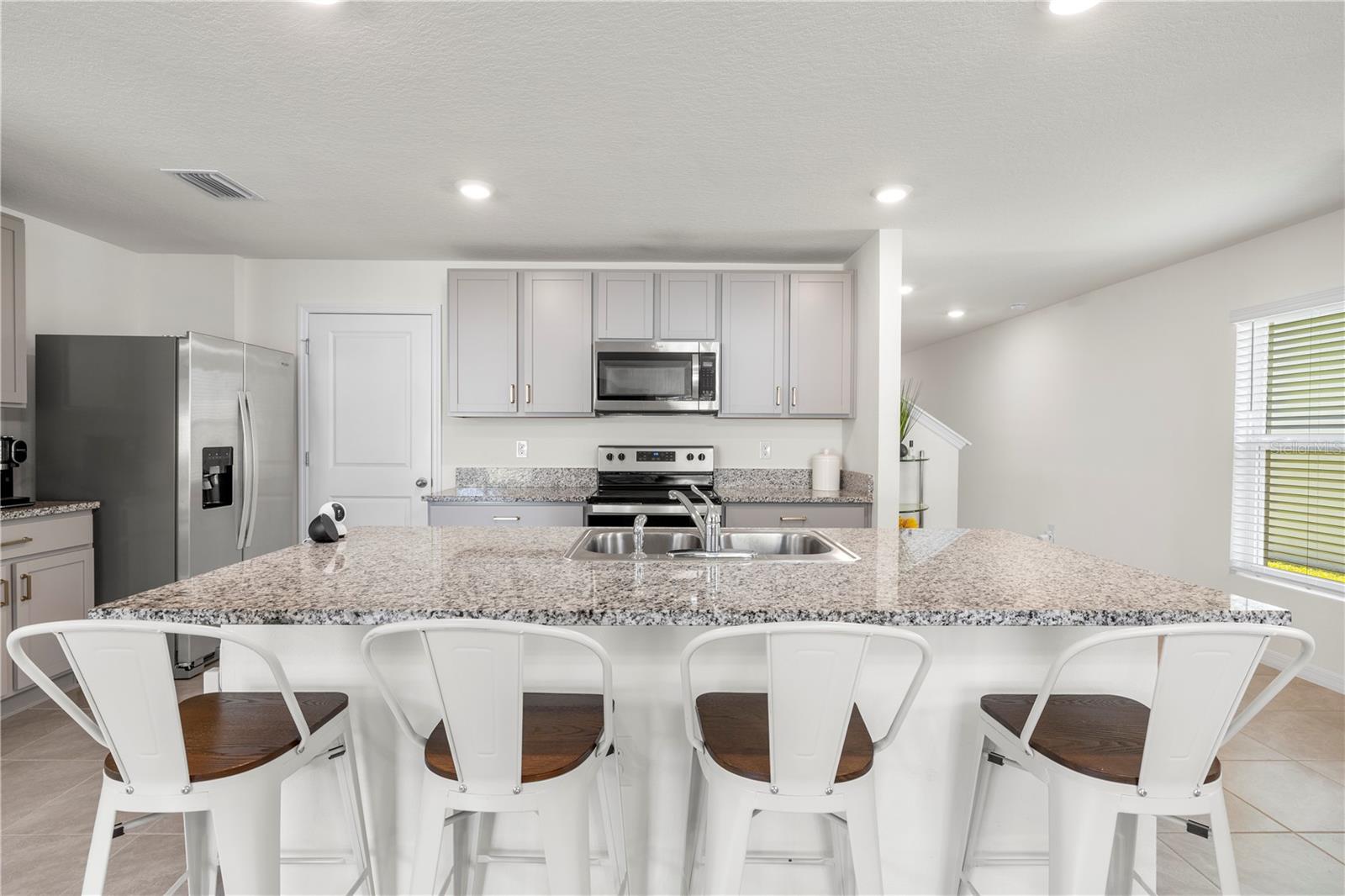 37247 Kings Crown, Zephyrhills, FL 33541