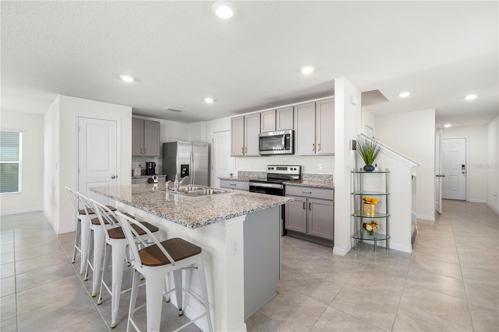 37247 Kings Crown, Zephyrhills, FL 33541
