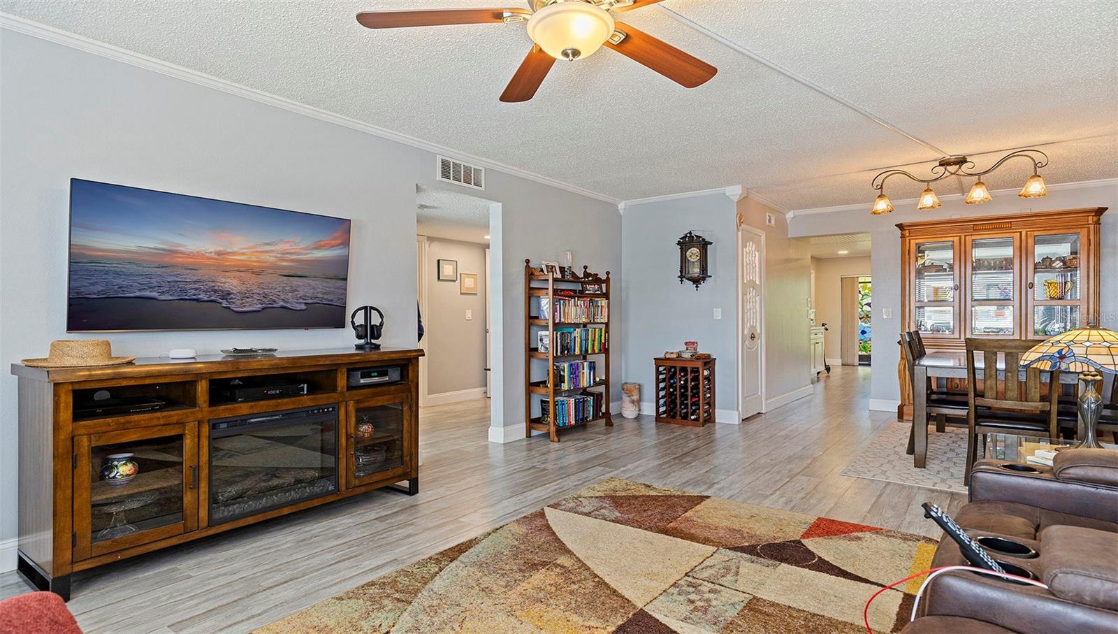 4910 Bay Unit 310, St Petersburg, FL 33703