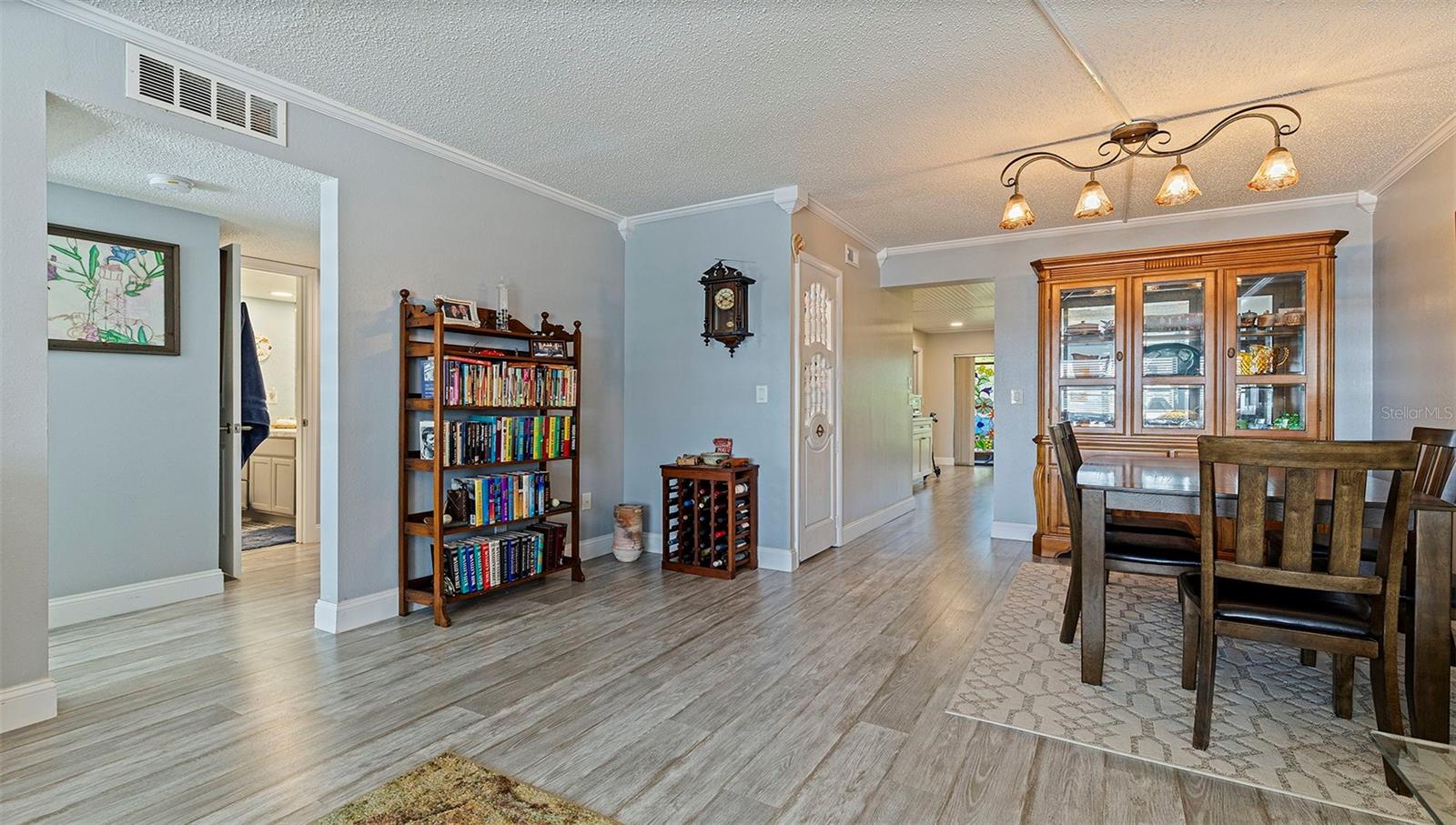 4910 Bay Unit 310, St Petersburg, FL 33703