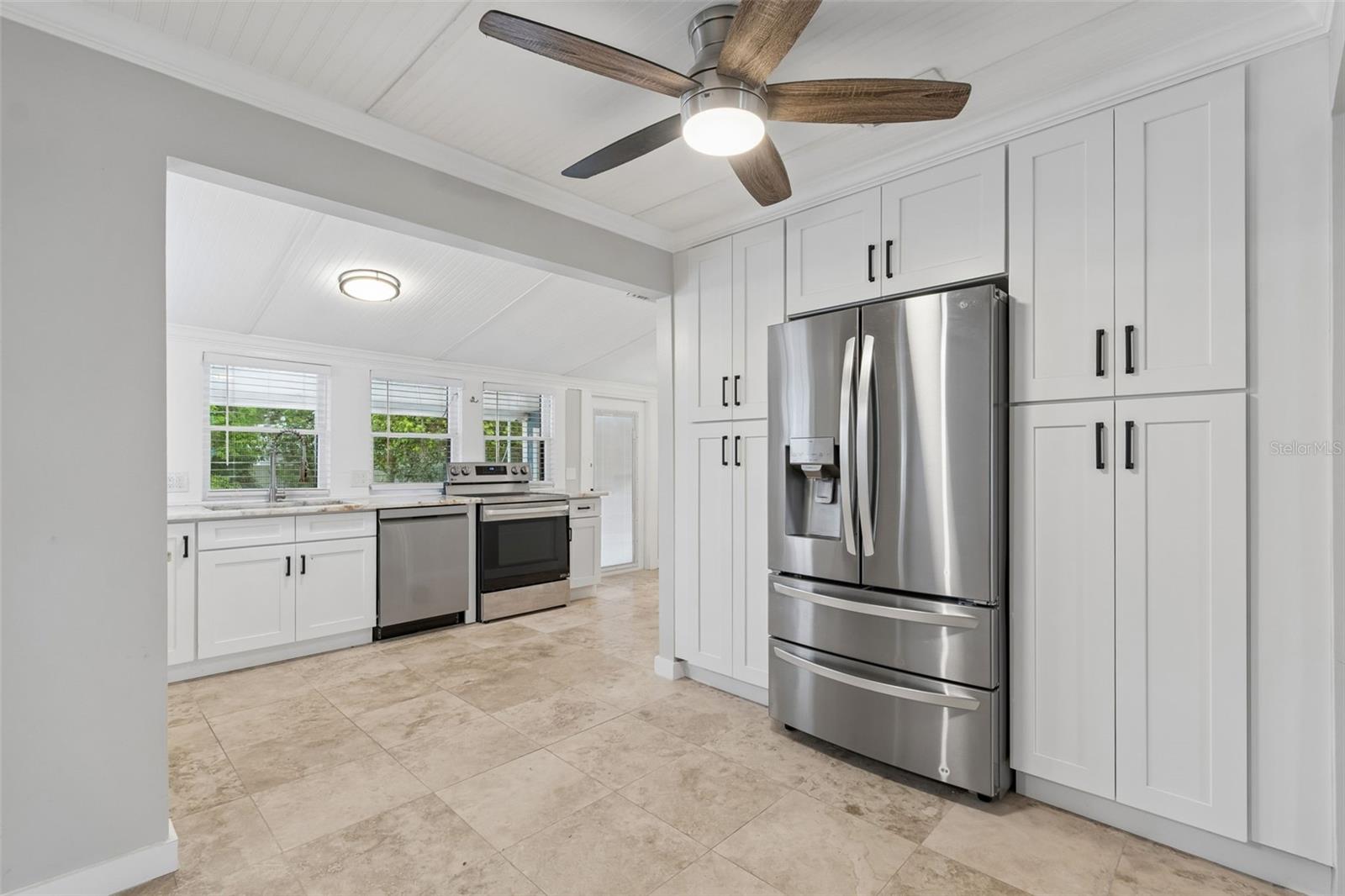 507 Paris, Tampa, FL 33604