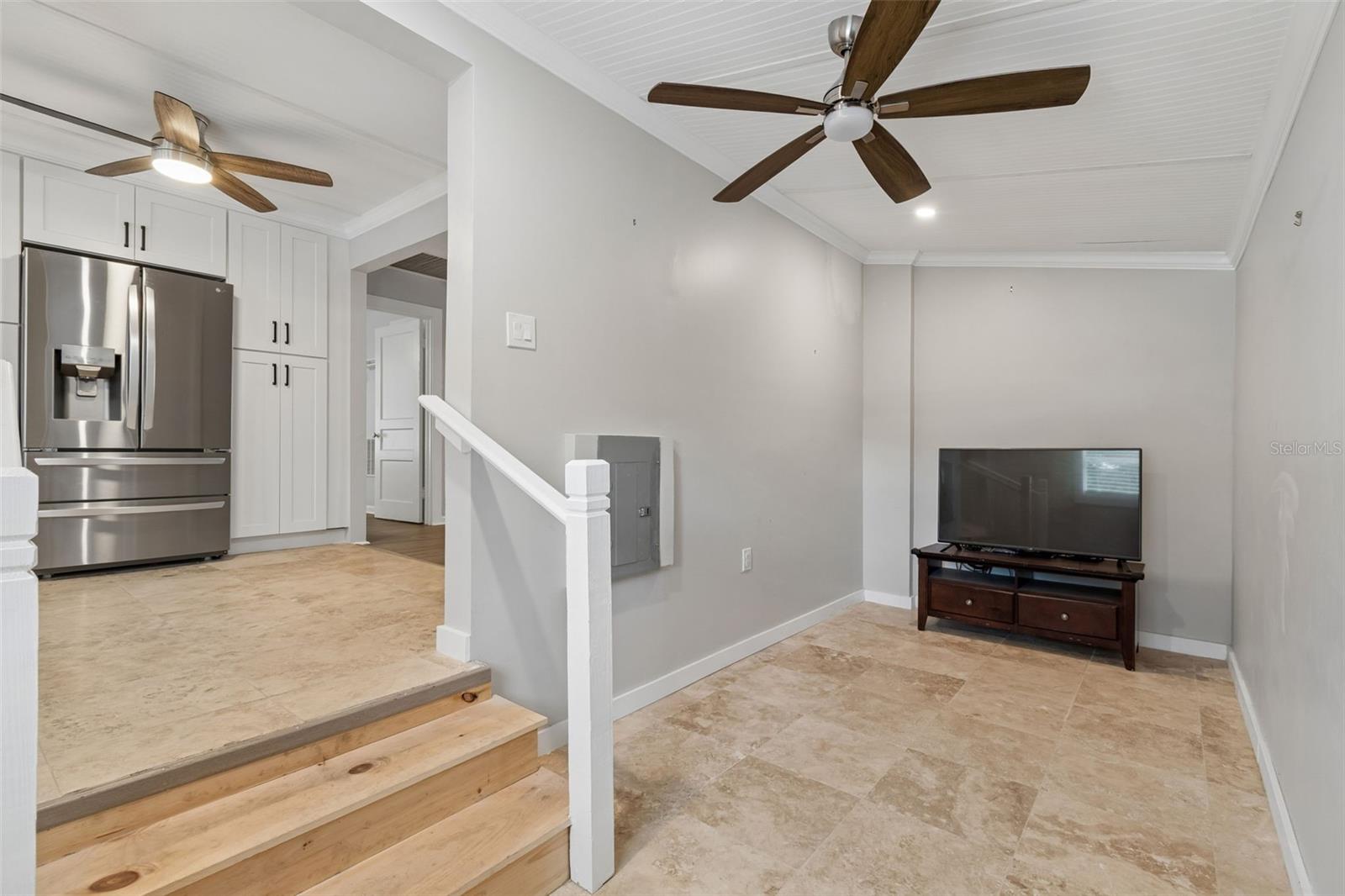 507 Paris, Tampa, FL 33604