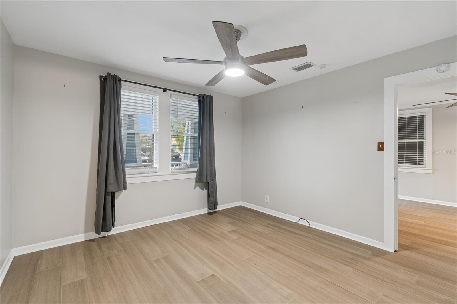 507 Paris, Tampa, FL 33604
