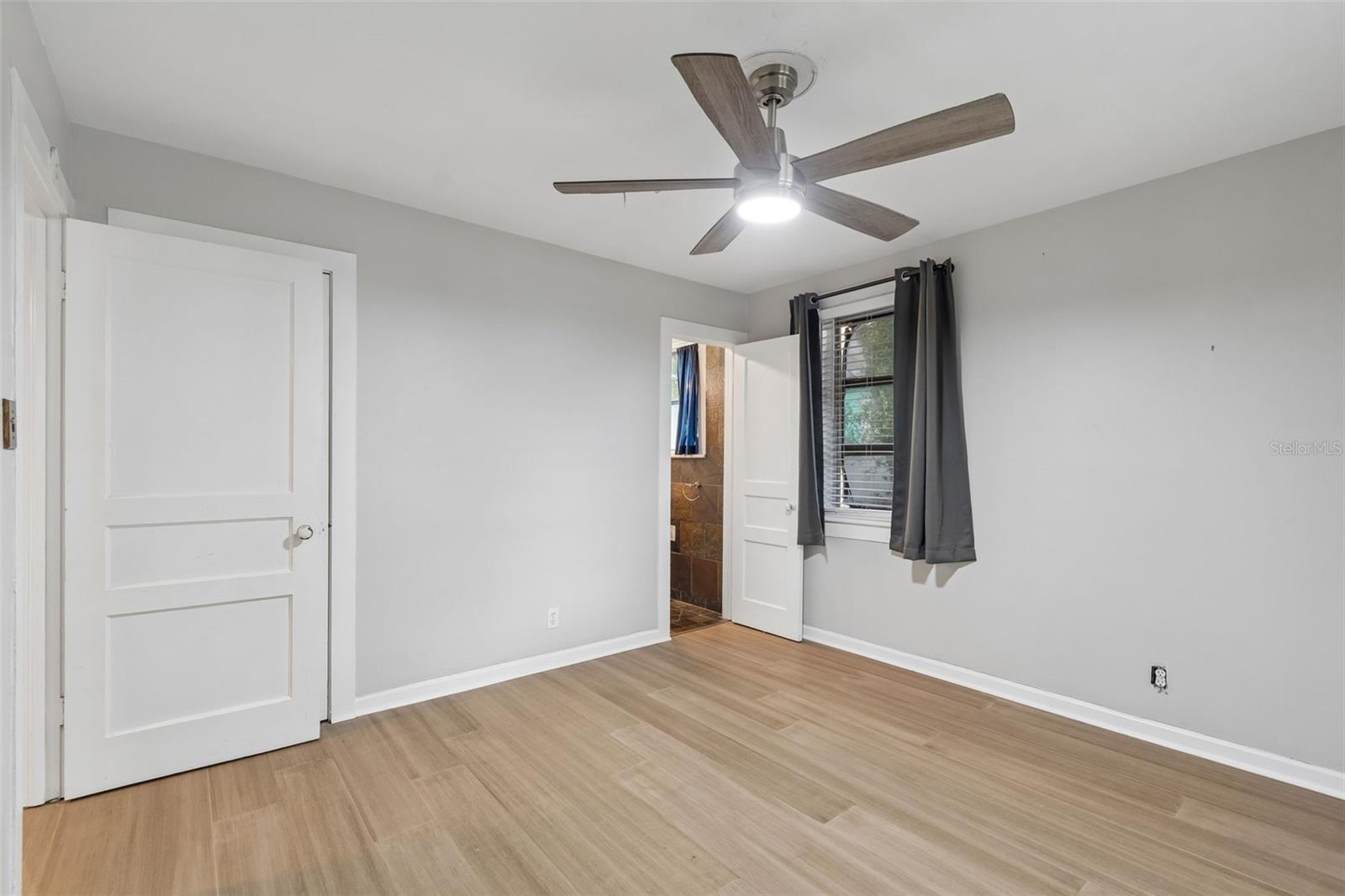 507 Paris, Tampa, FL 33604