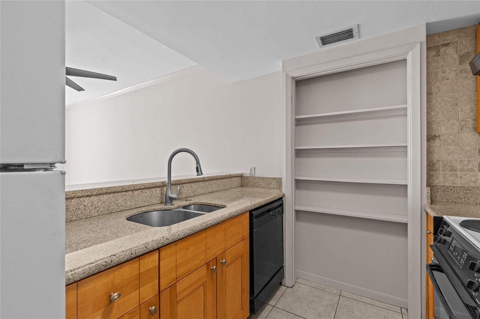 829 1st Unit 3b, Jacksonville Beach, FL 32250