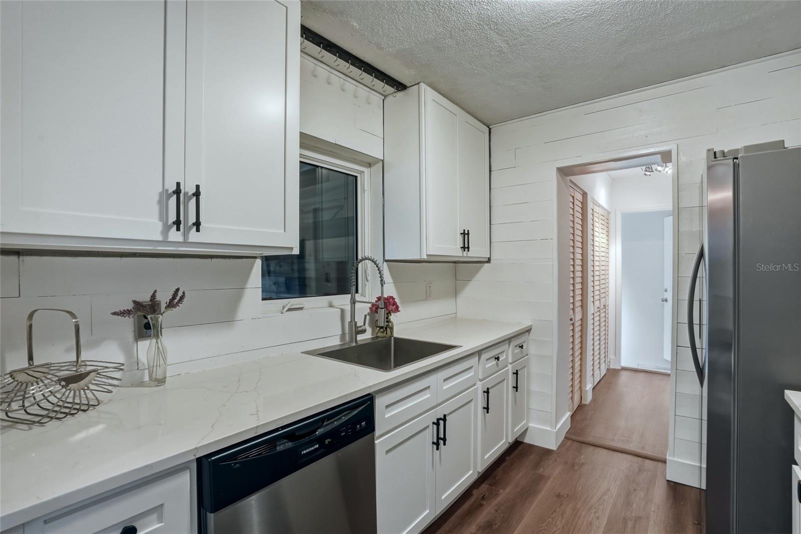 220 45th, St Petersburg, FL 33705