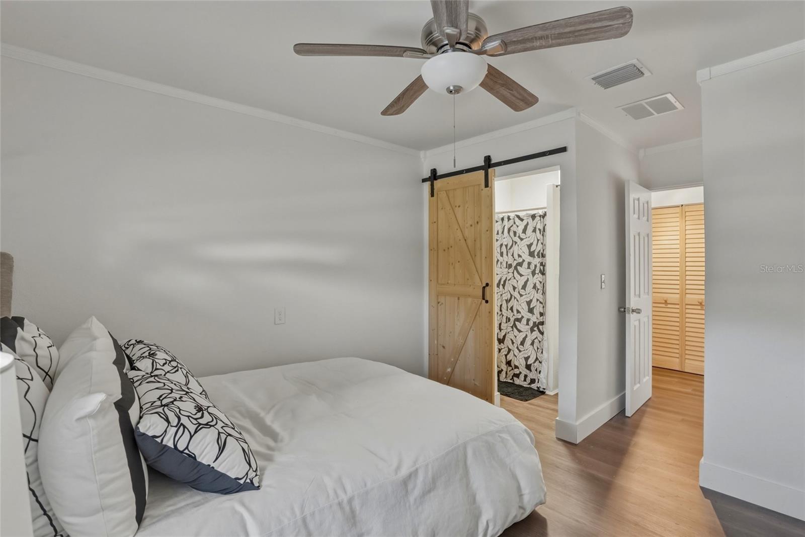 220 45th, St Petersburg, FL 33705