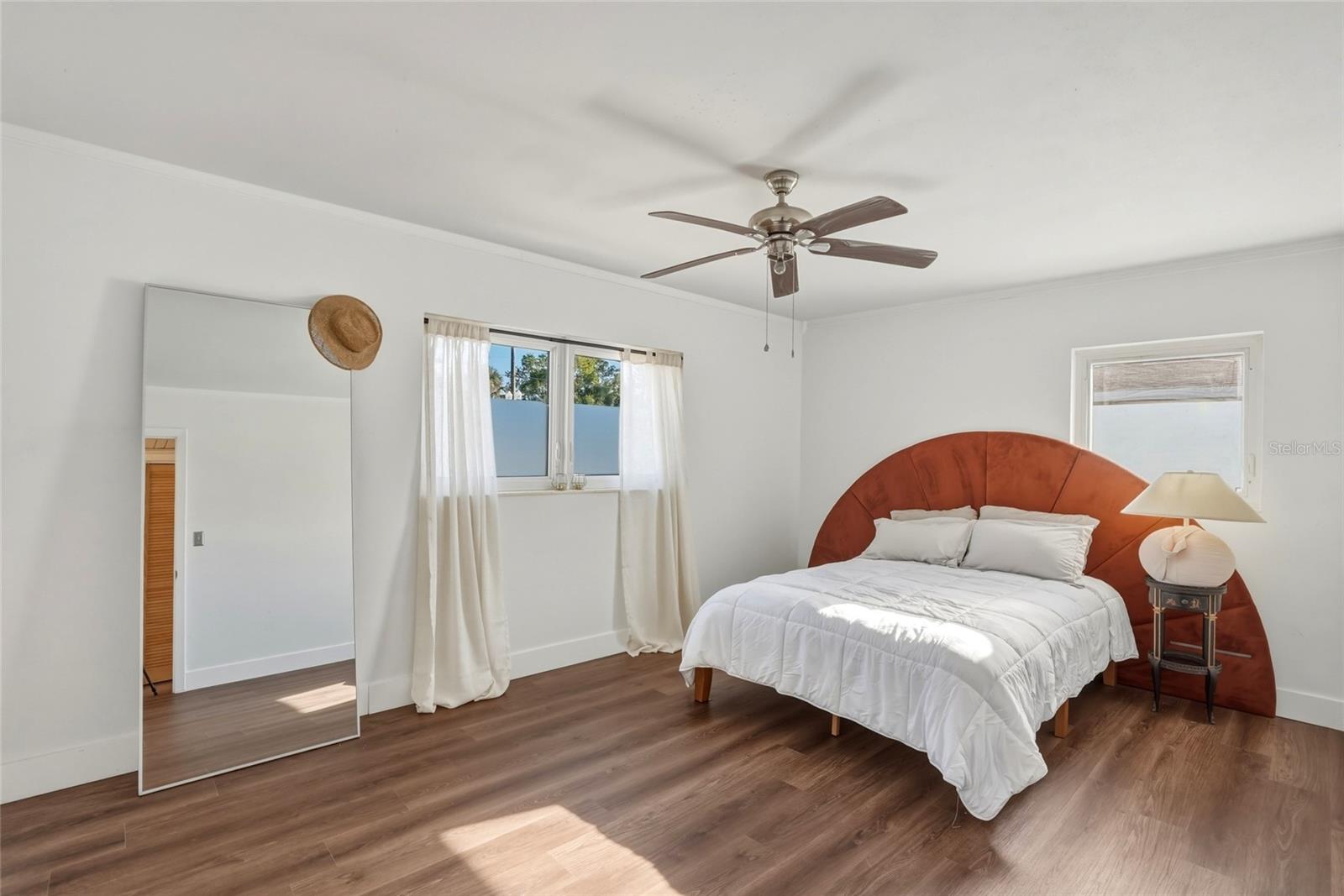 220 45th, St Petersburg, FL 33705