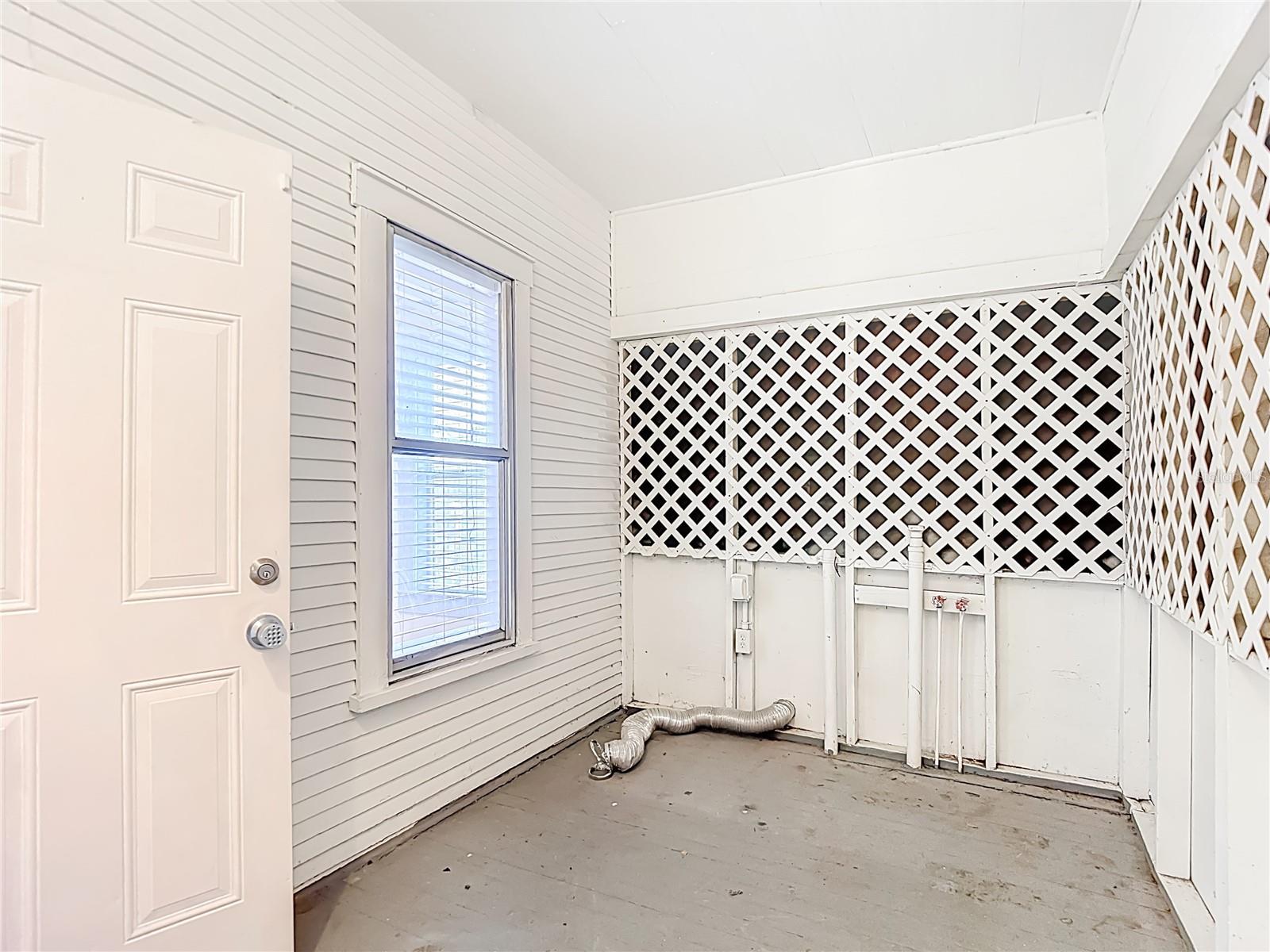 1004 22nd, Tampa, FL 33605