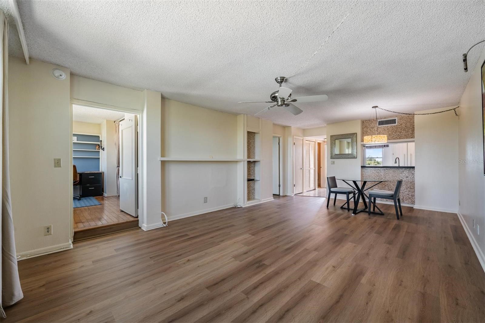 2621 Cove Cay Unit 606, Clearwater, FL 33760