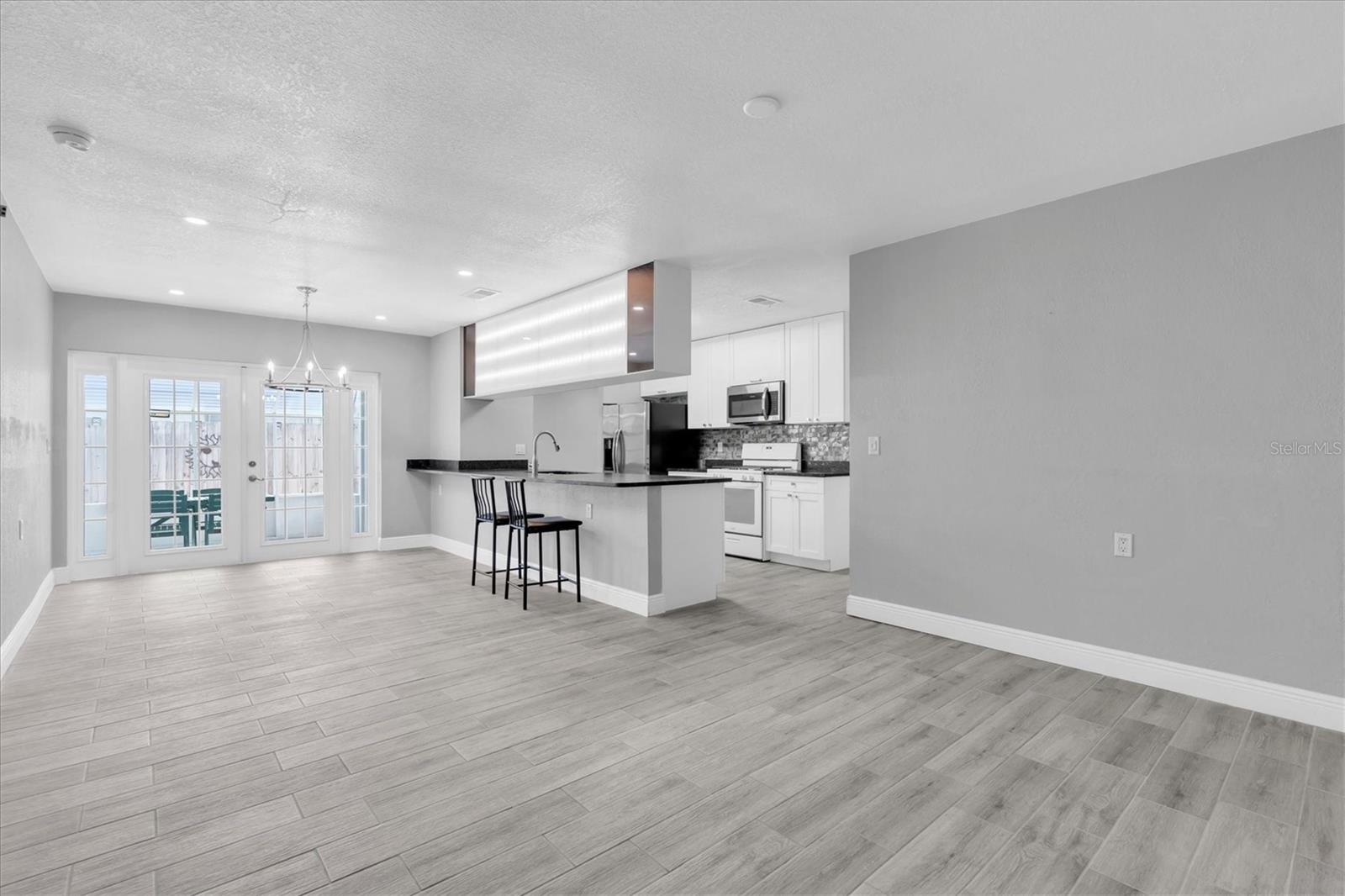 5619 Denver, St Petersburg, FL 33703