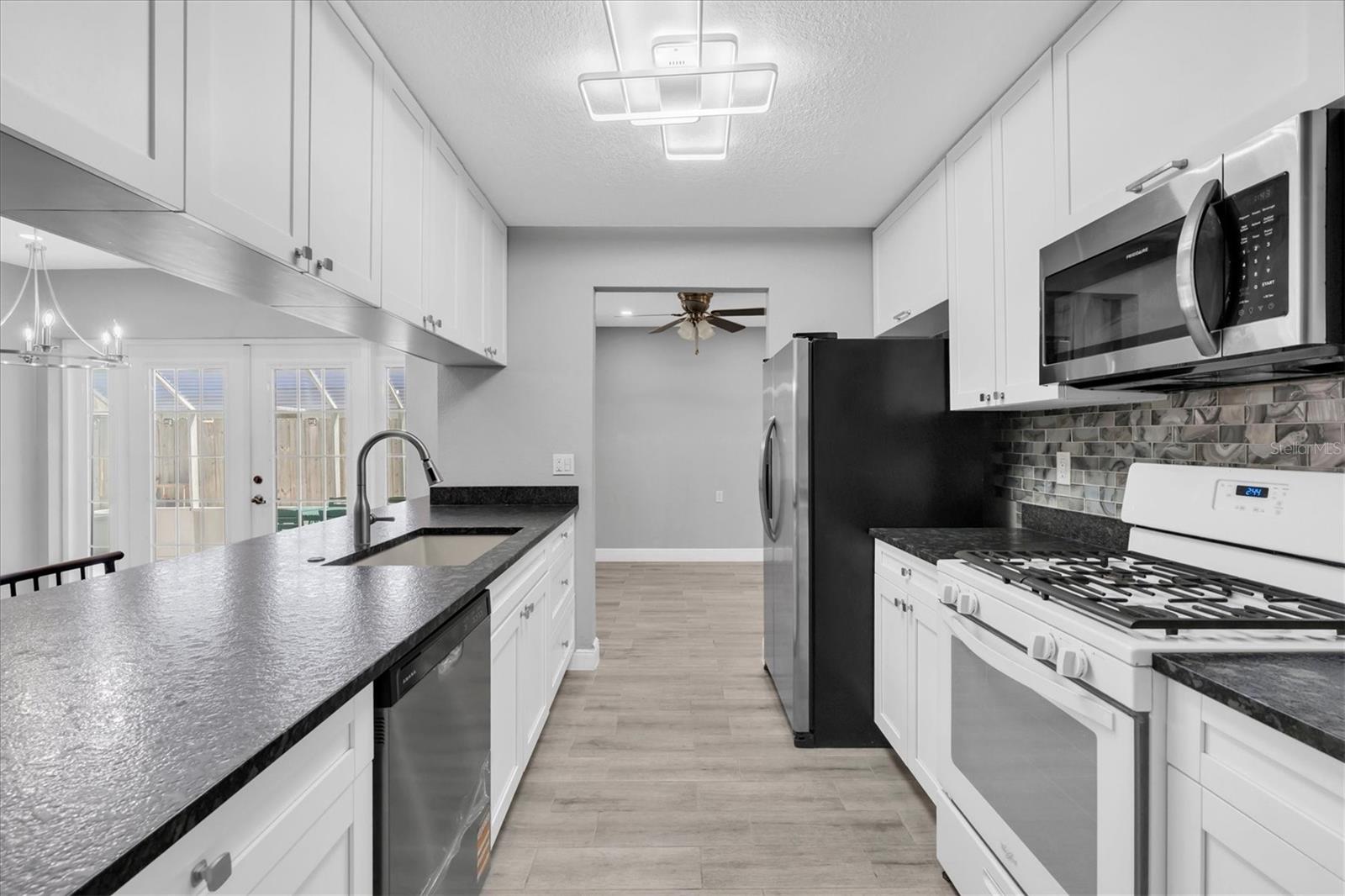 5619 Denver, St Petersburg, FL 33703