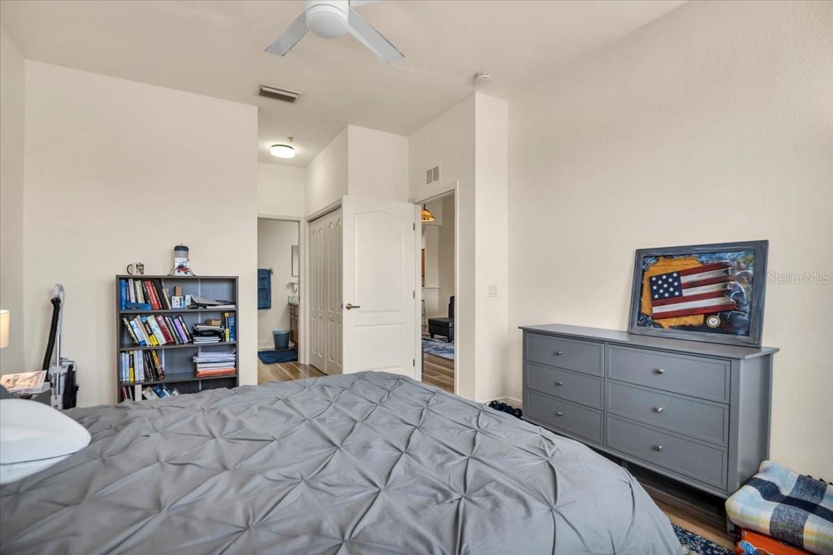 1003 Fairwaycove Unit 205, Bradenton, FL 34212