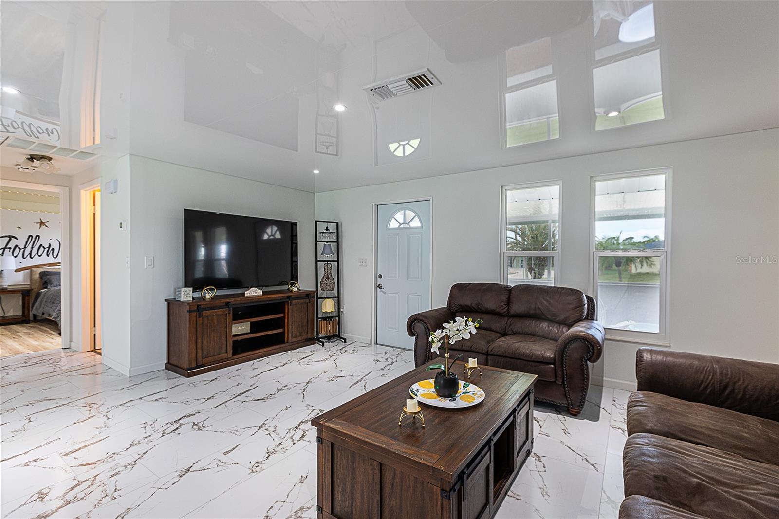 295 Annapolis, Rotonda West, FL 33947