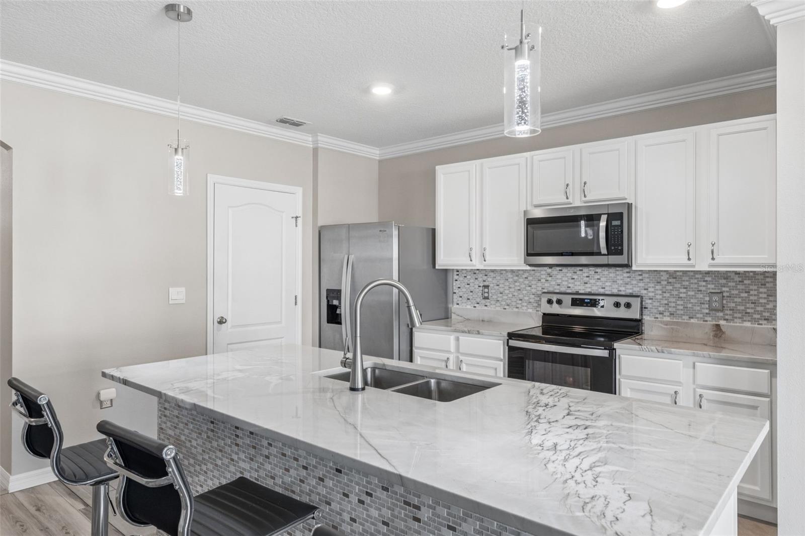 109 Sofia, Lake Alfred, FL 33850