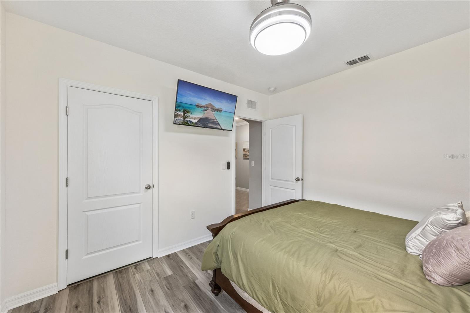 109 Sofia, Lake Alfred, FL 33850