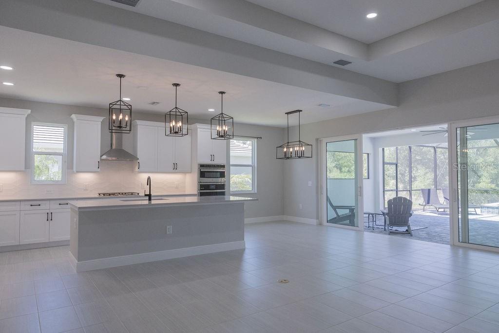8100 Slipway, Sarasota, FL 34240