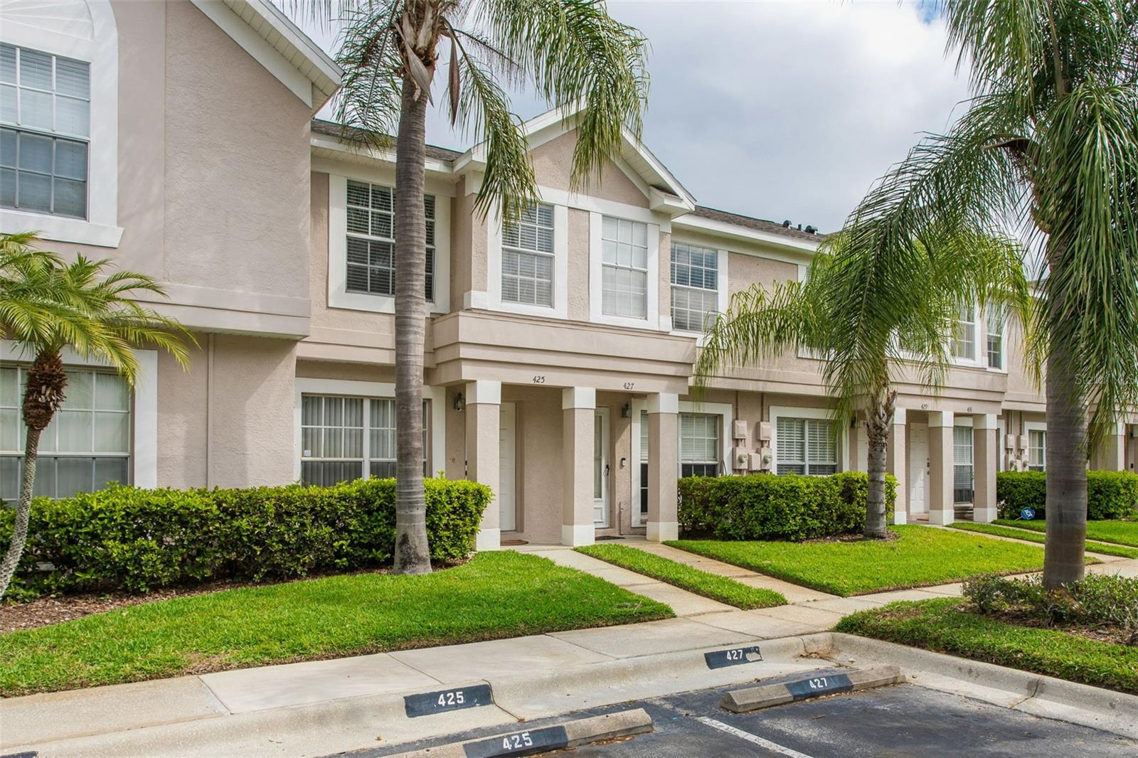 425 Kensington Lake, Brandon, FL 33511
