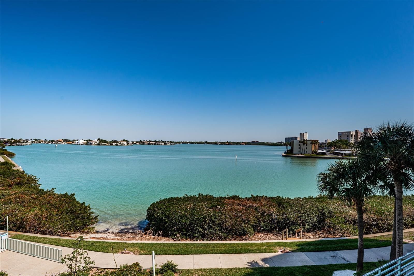 7979 Sailboat Key Unit 205, South Pasadena, FL 33707