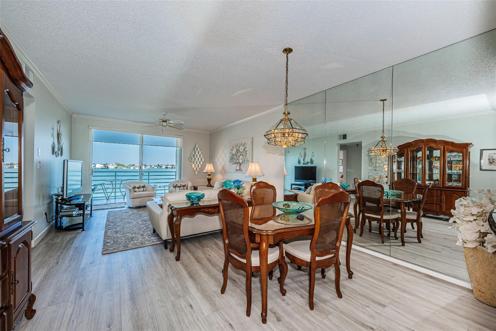 7979 Sailboat Key Unit 205, South Pasadena, FL 33707